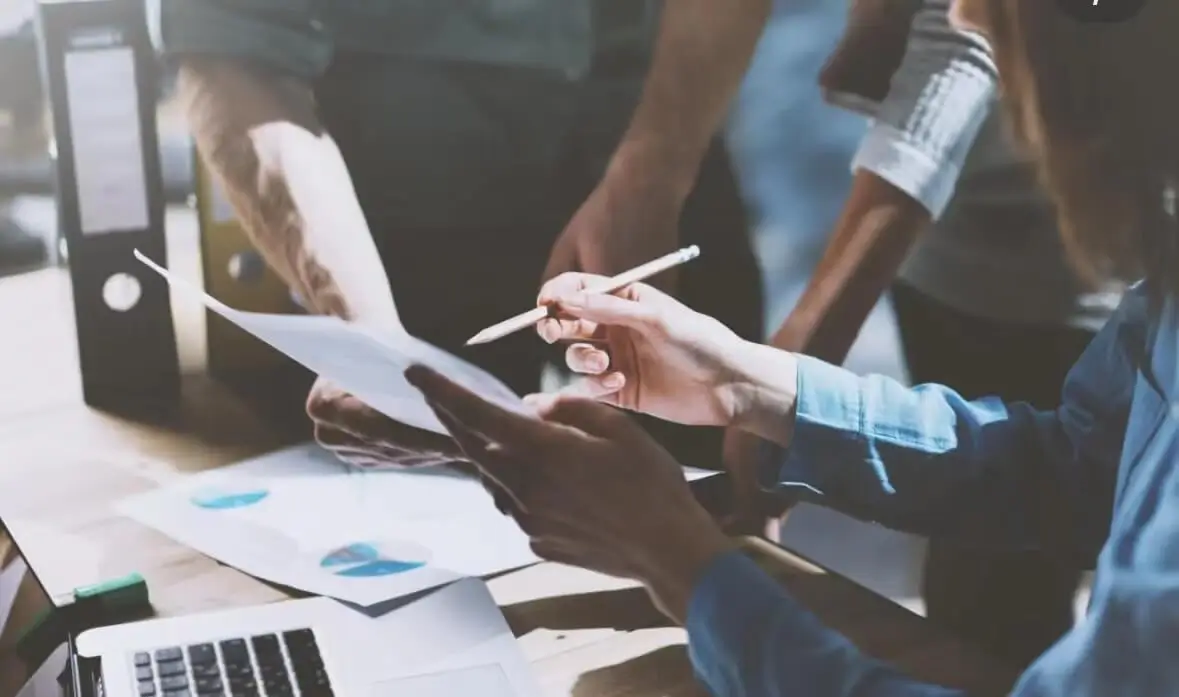 切割电脑用什么胶水最快